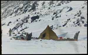 Image: Tent at Peteravik